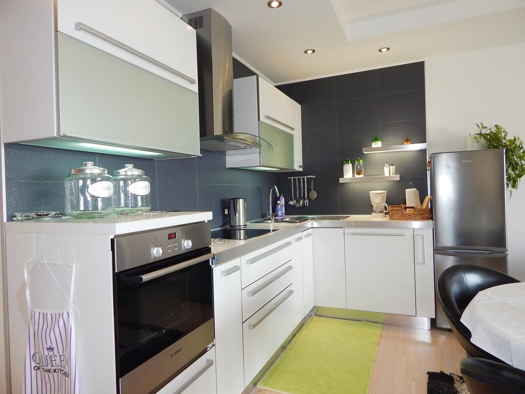 Lavander Apartments Omis Дуче Экстерьер фото