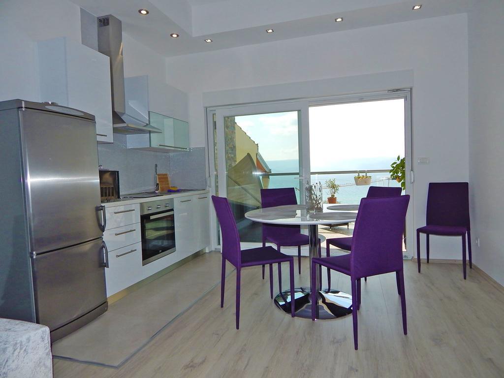 Lavander Apartments Omis Дуче Экстерьер фото